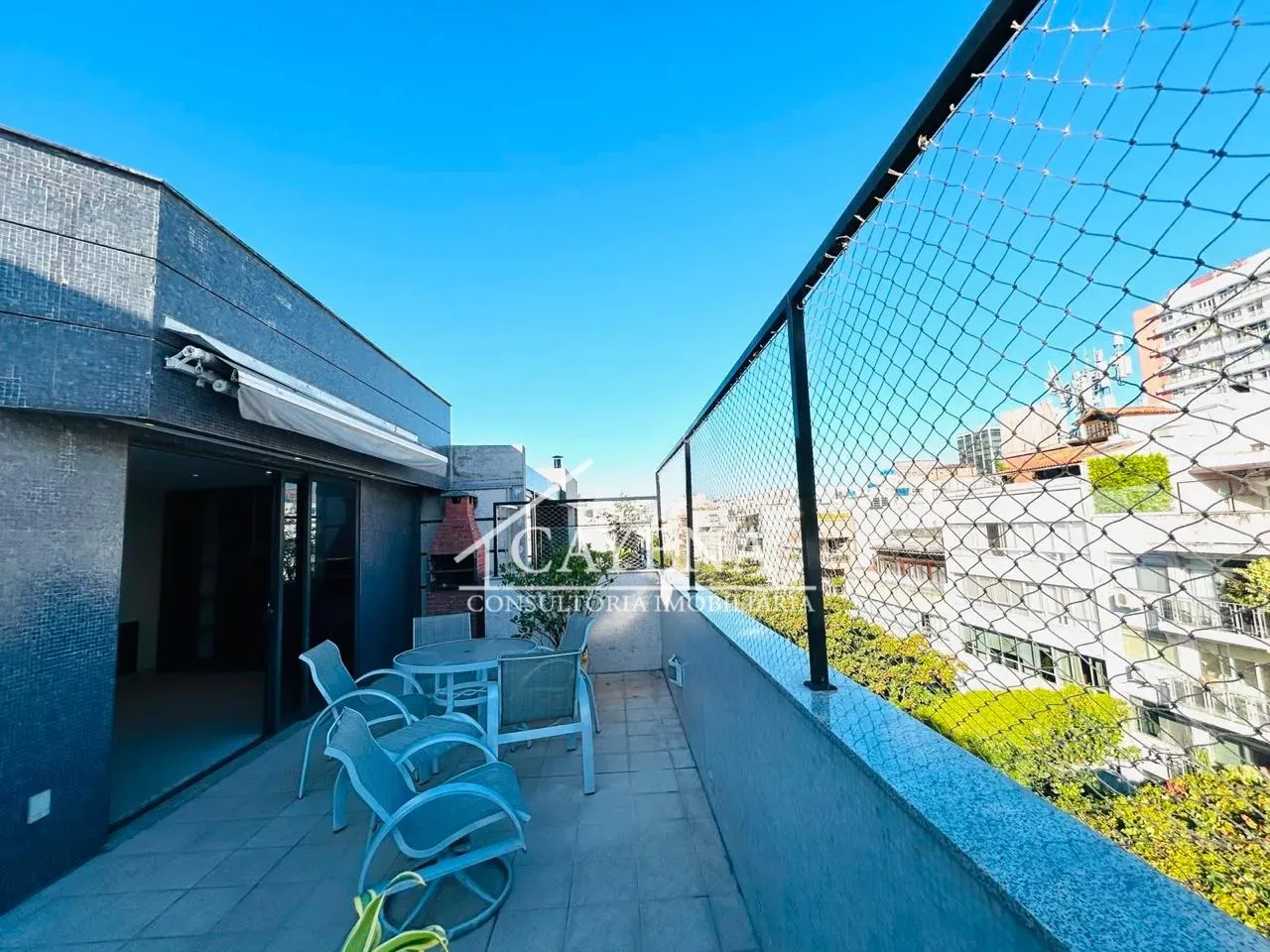 Apartment with 247 m², 3 bedrooms and 4 bathrooms — photo 14