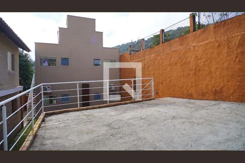 Studio mobiliado com vista para as montanhas — photo 14