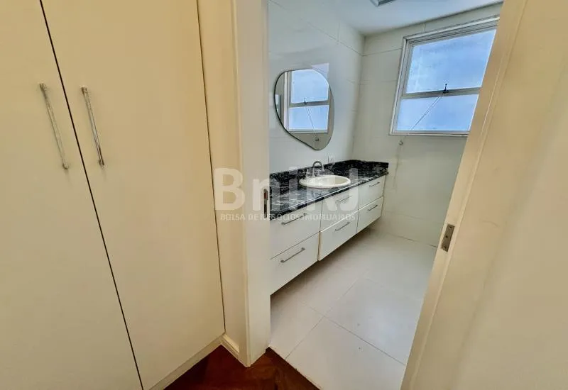 Apartamento de 180 m² com varanda fechada e fogão a gás — photo 33