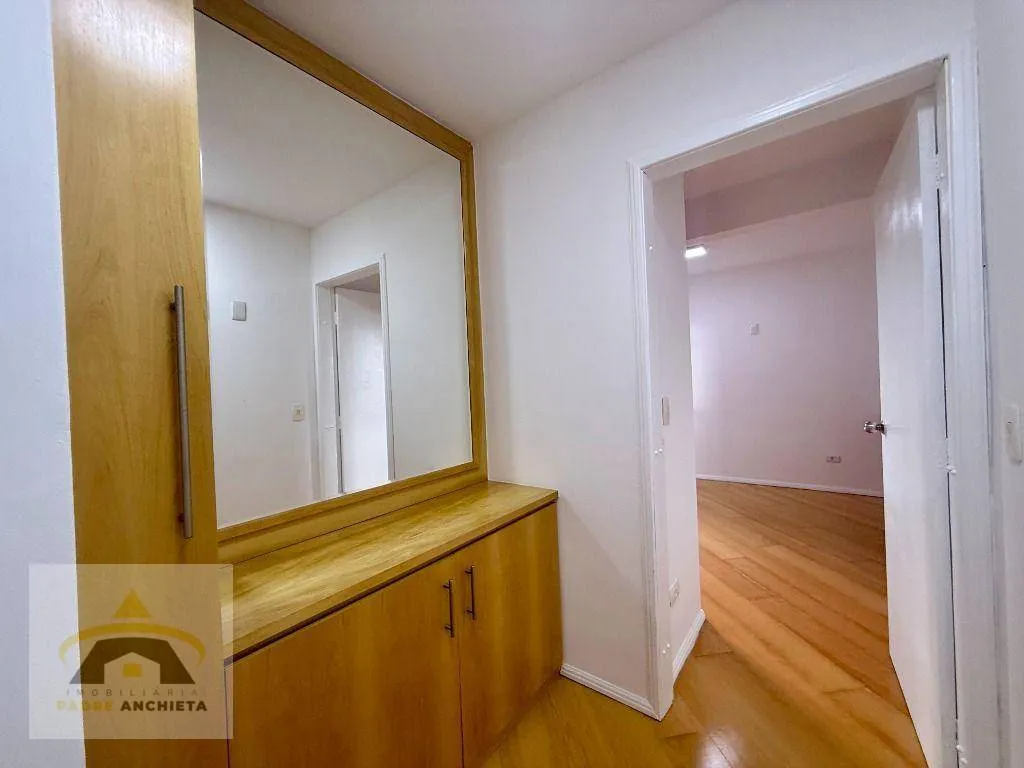 Furnished 1-bedroom apartment with a private BBQ area — photo 38