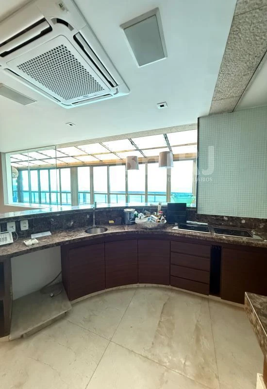 Квартира 779 м² без меблів із 4 спальнями-сюїтами — photo 31
