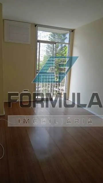 Apartamento com varanda, 2 quartos e 1 banheiro — photo 9