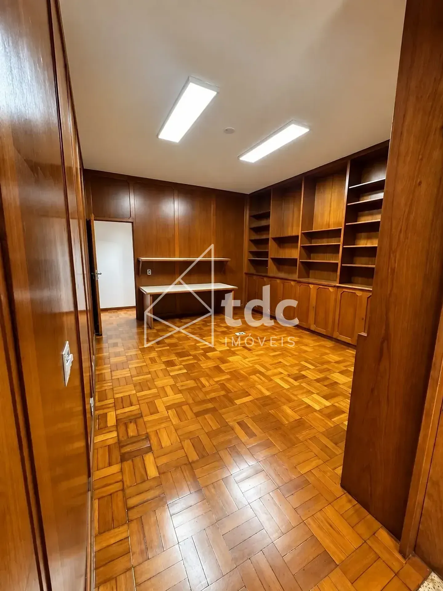 Apartment, 270 m², with floor-to-ceiling windows — photo 9
