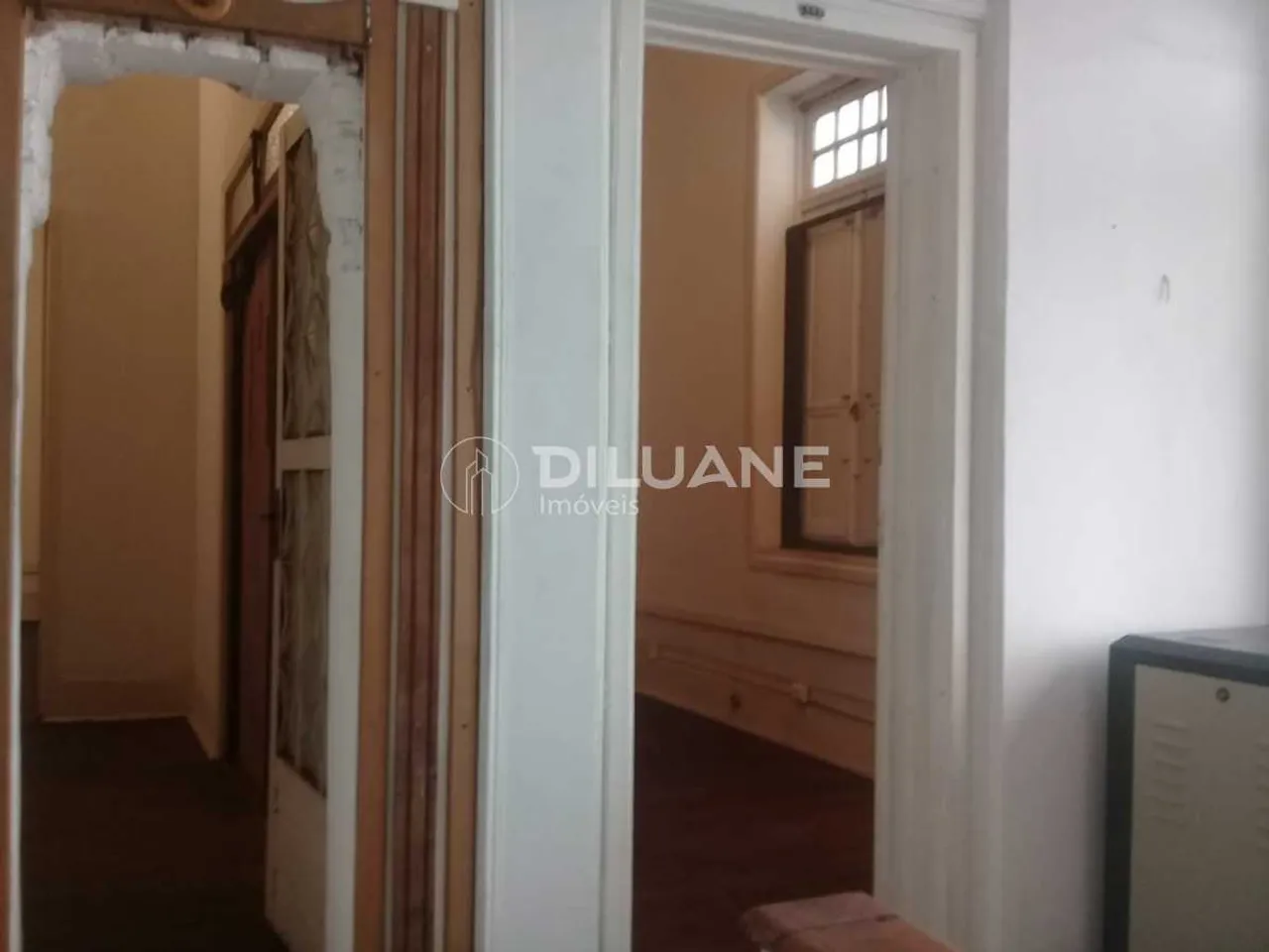 Unfurnished 1-bedroom apartment with 1 bathroom and parking — photo 10