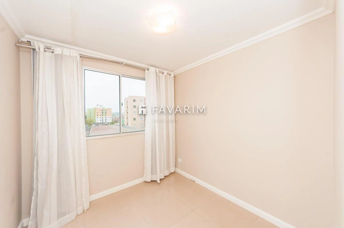 3-bedroom apartment in a building with a pool — photo 6