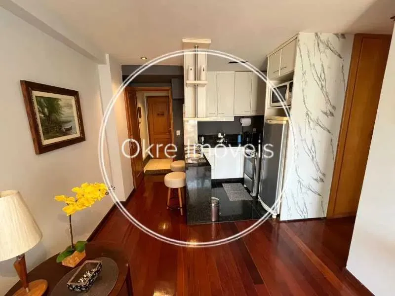 Furnished 1-bedroom flat with open-plan kitchen and parking — photo 2