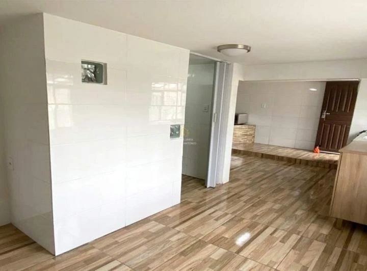 1-bedroom apartment with balcony and open-plan kitchen — photo 5
