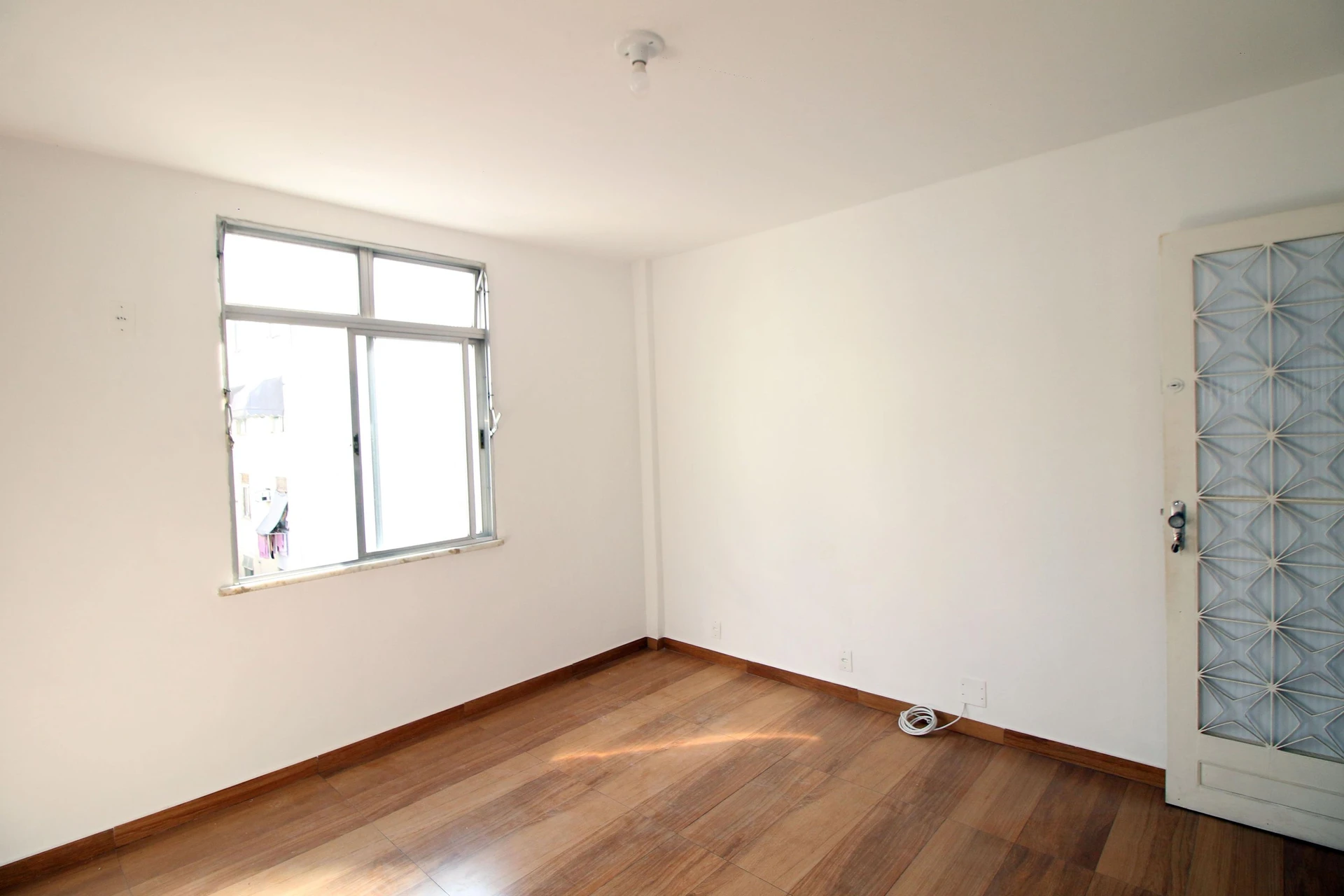 Apartment, 48 m², with wood or laminate floors — photo 13