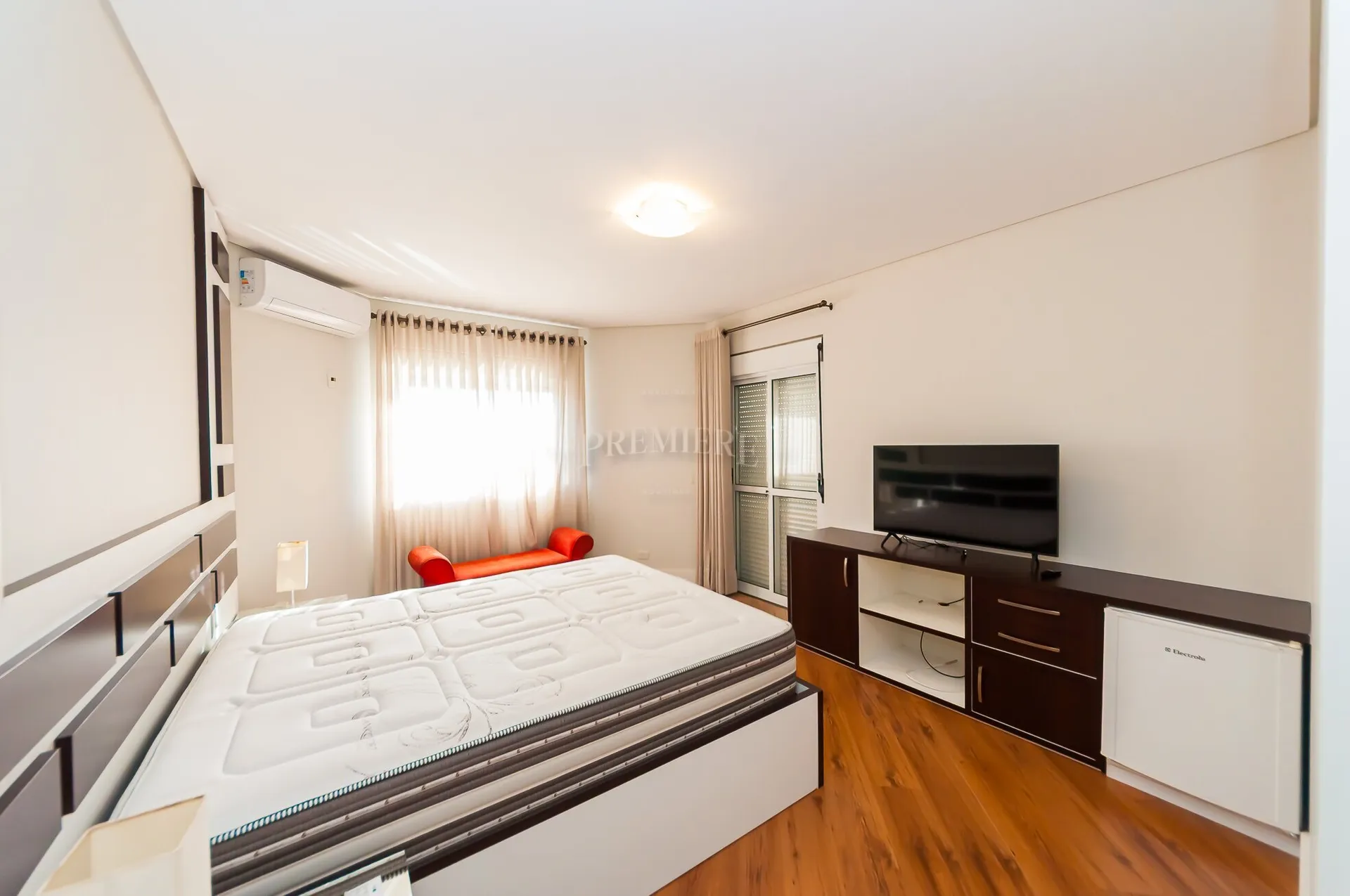Furnished house with 613 m², 3 en-suite bedrooms — photo 4