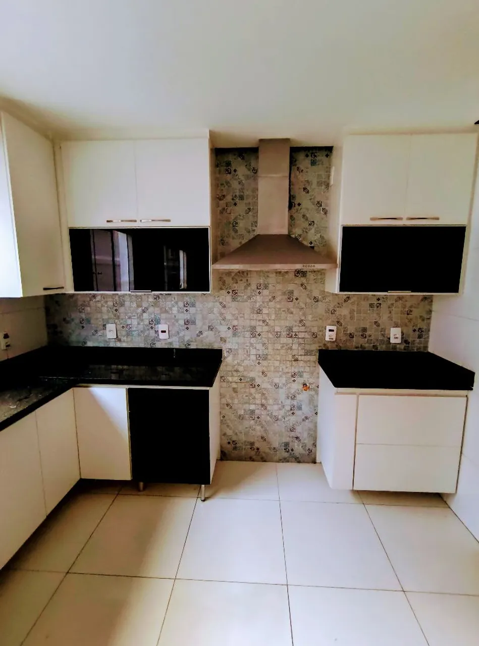 Casa com 5 quartos, 5 banheiros e 5 vagas — photo 4