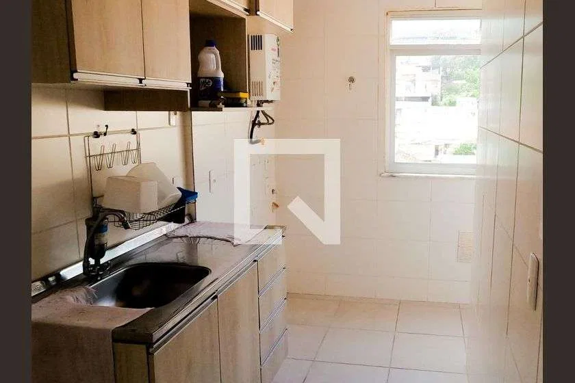 2-bedroom apartment in a building with a gym — photo 5