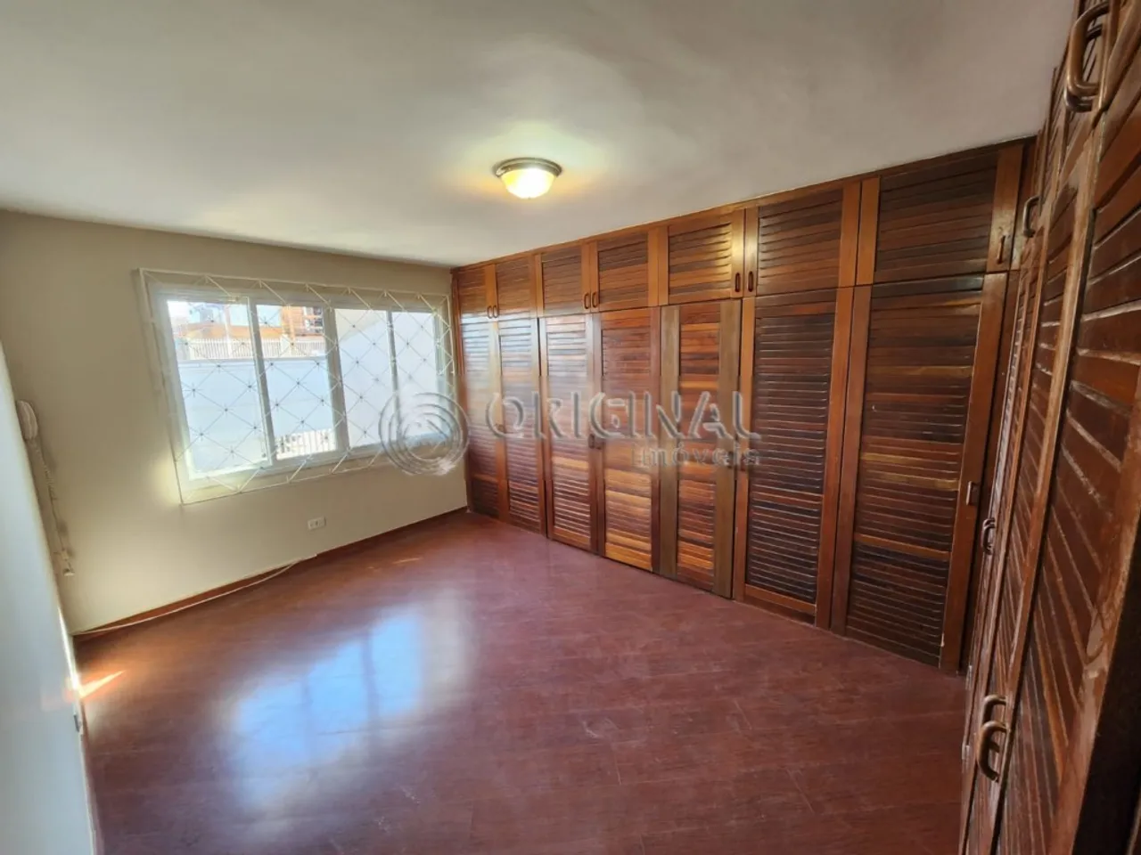 House with 3 bedrooms, 2 suites and private BBQ — photo 10
