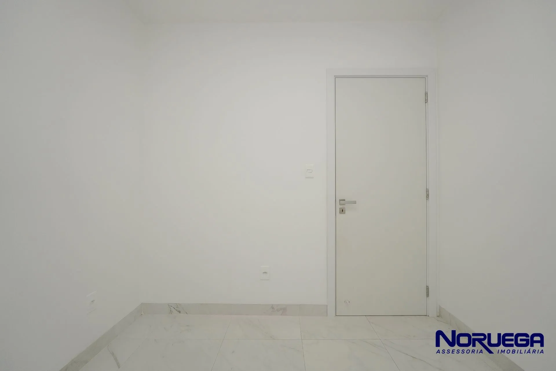 3-bedroom apartment, 1 with its own bathroom, 108 m² — photo 11