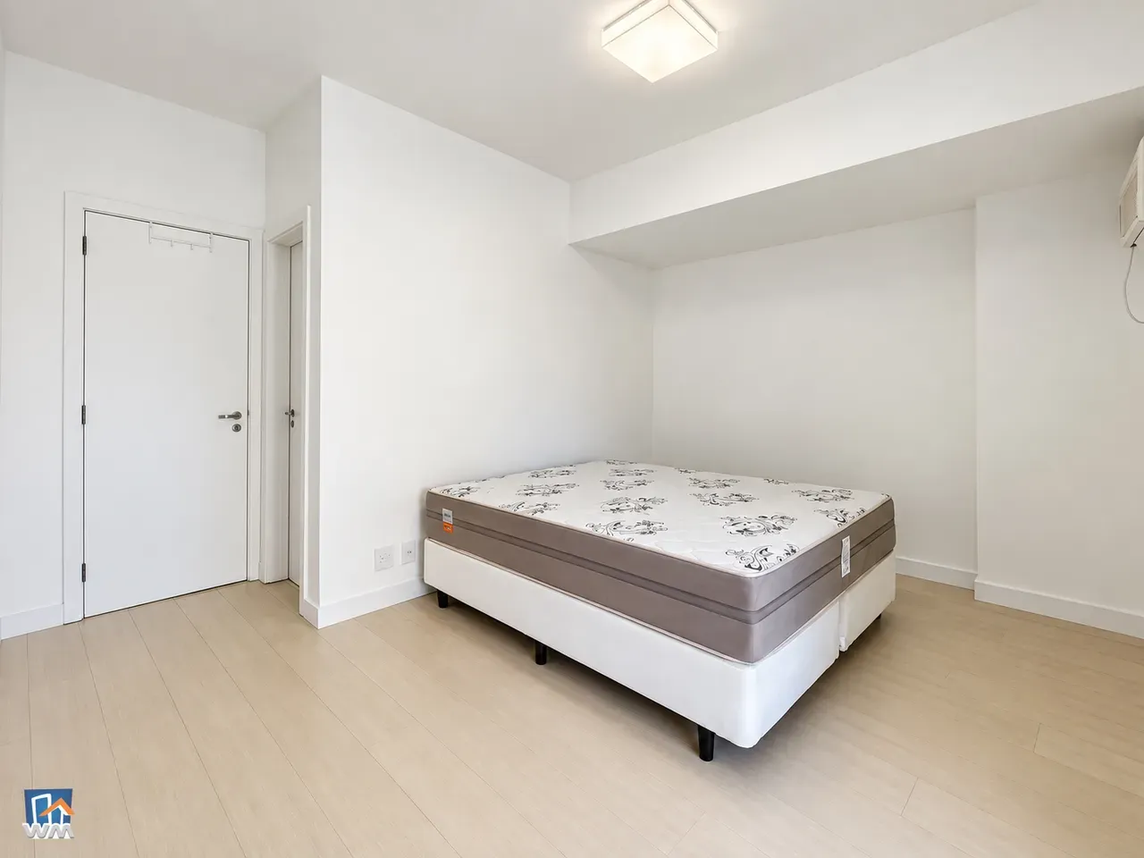 125 m² apartment with a washing machine and a home office — photo 4