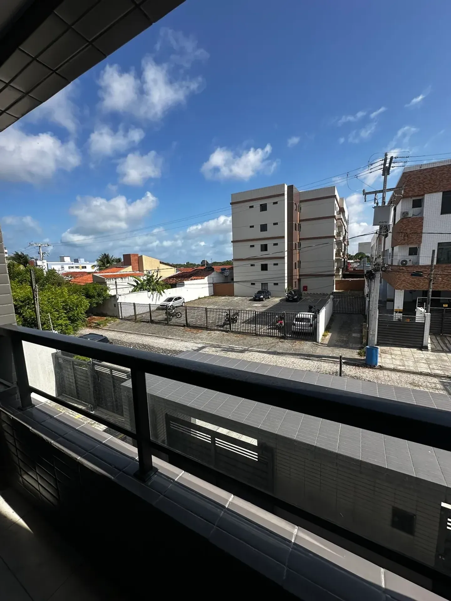 3-bedroom apartment, 1 with its own bathroom, 72 m² — photo 2