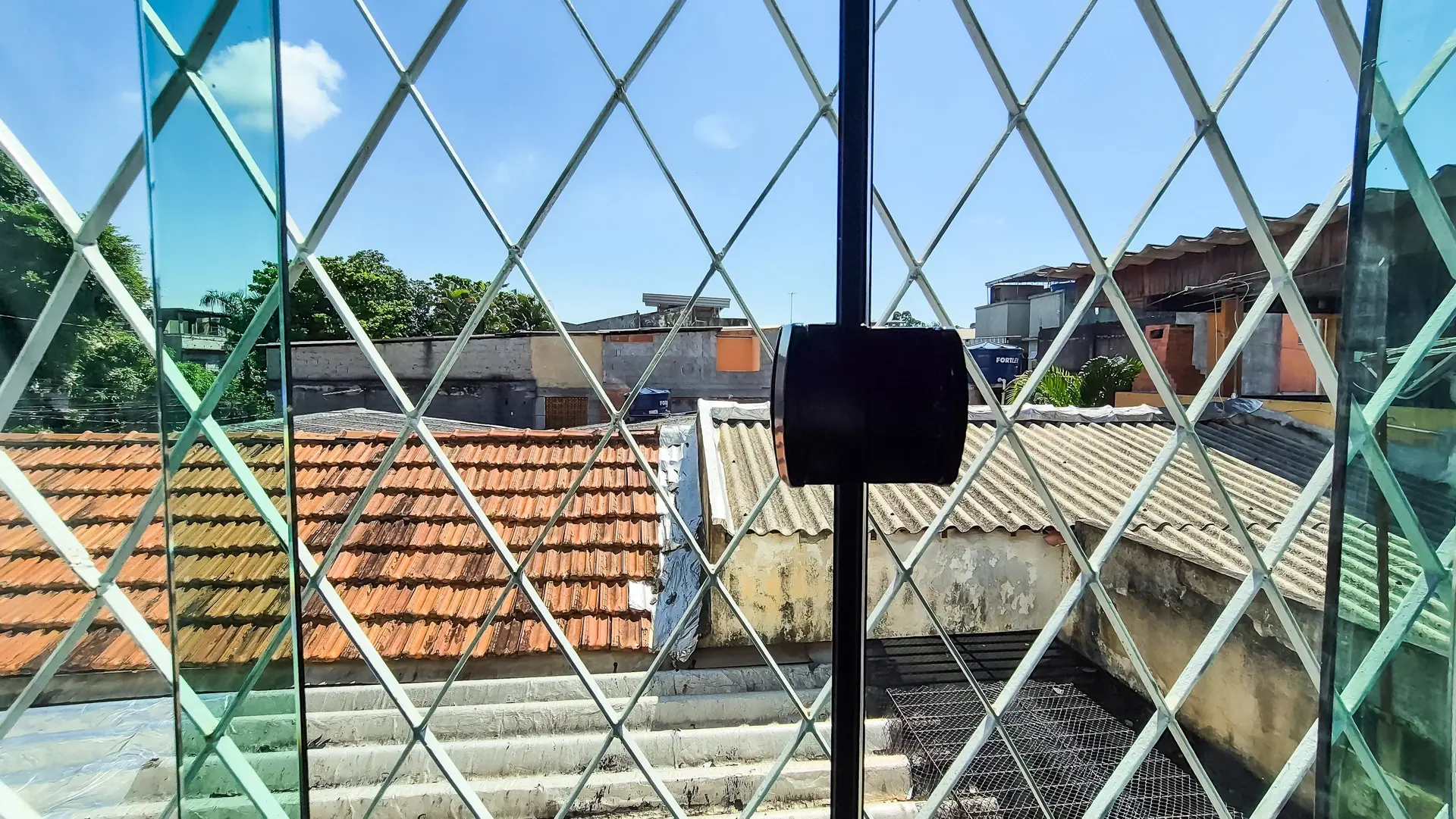 Casa mobiliada com 4 quartos e varanda com churrasqueira — photo 139