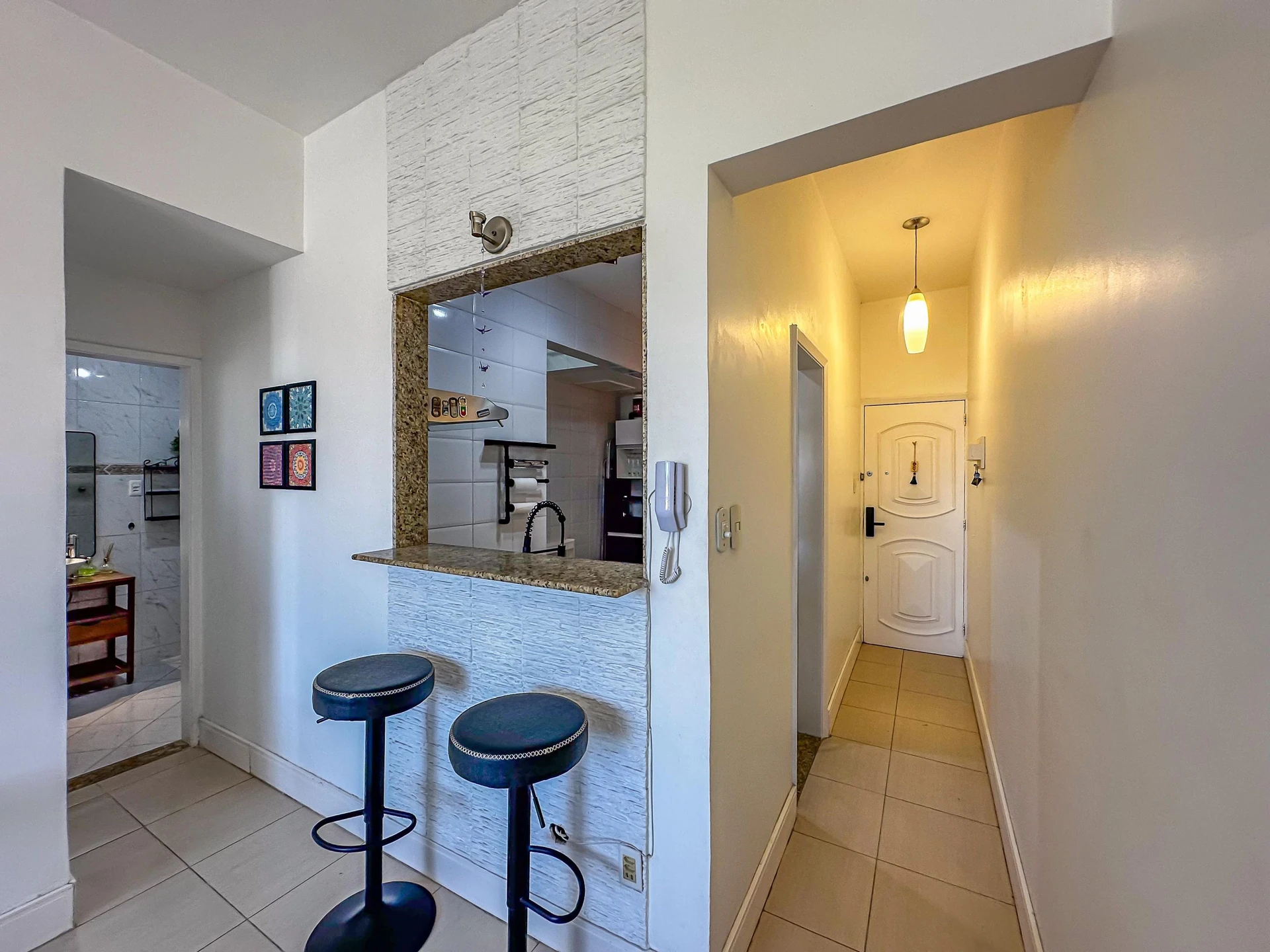 Furnished 1-bedroom apartment with an open kitchen — photo 52