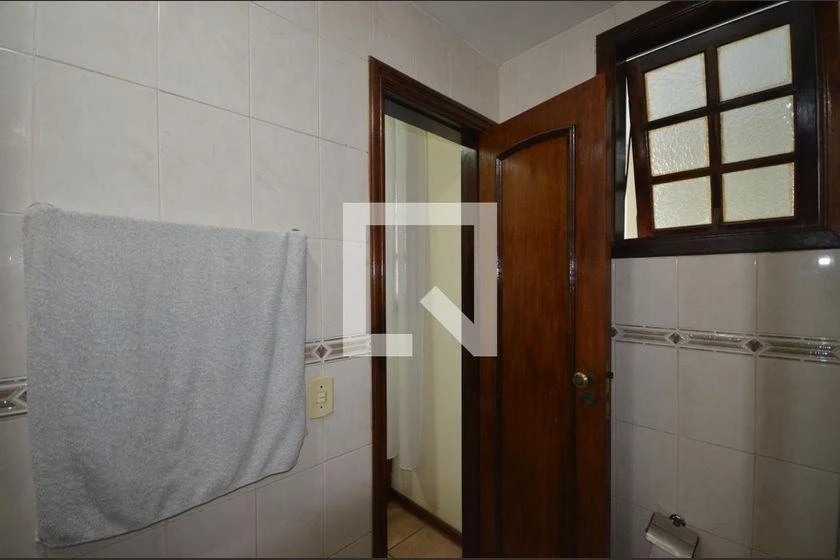 House with private garden and 7 bedrooms in 400 m² — photo 45