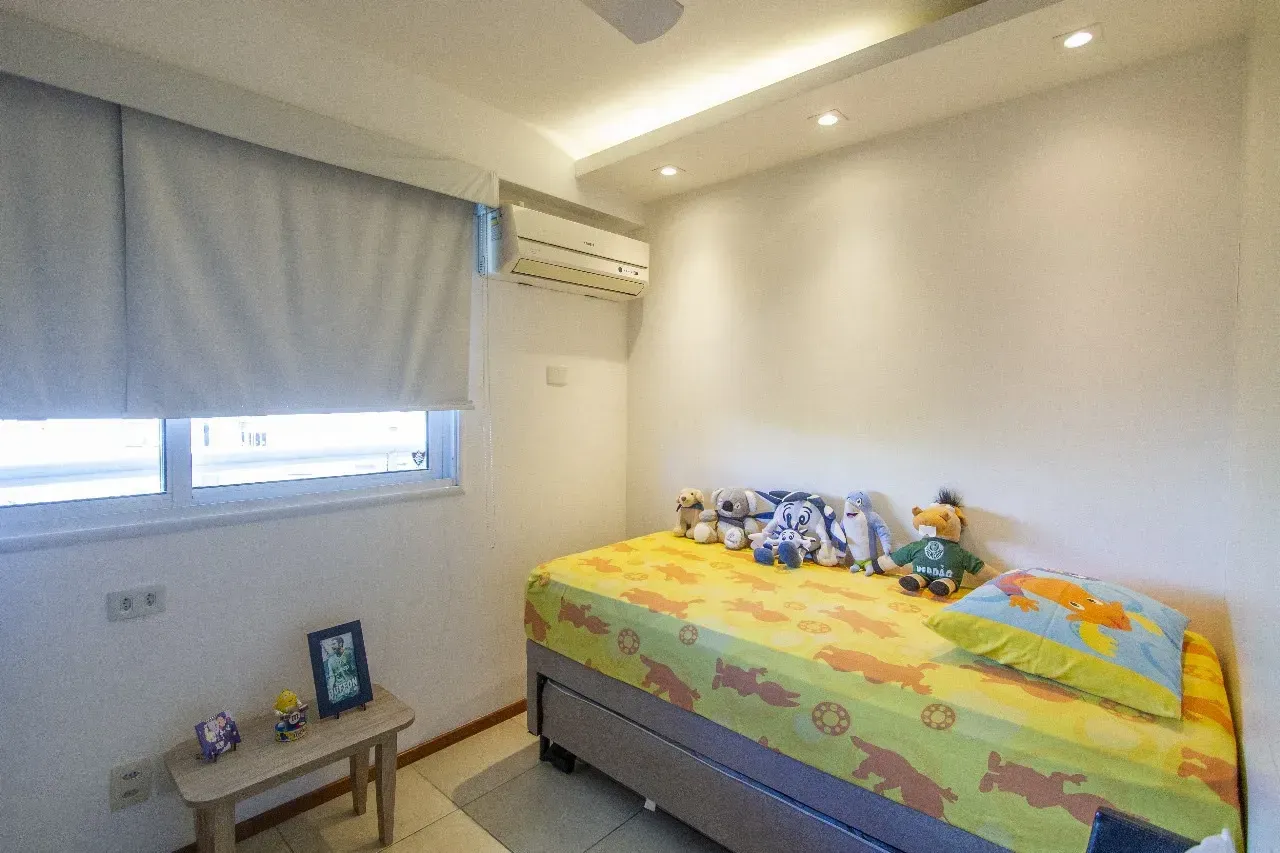 Furnished 100 m² apartment with a bedroom en-suite — photo 10