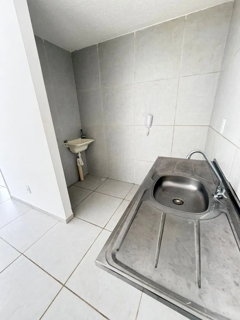 Apartamento de 2 quartos em condomínio com piscina — photo 3