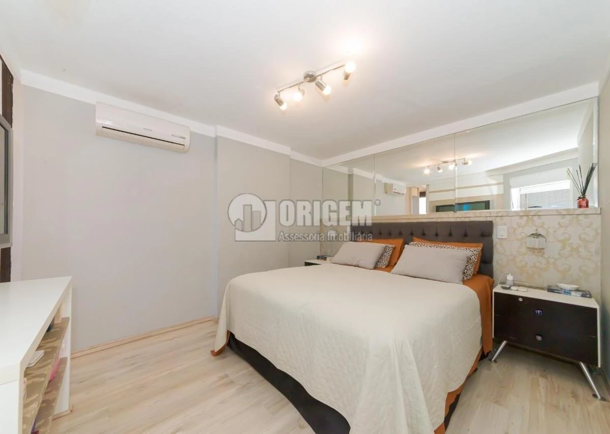 Furnished 216 m² apartment with 3 en-suites — photo 16