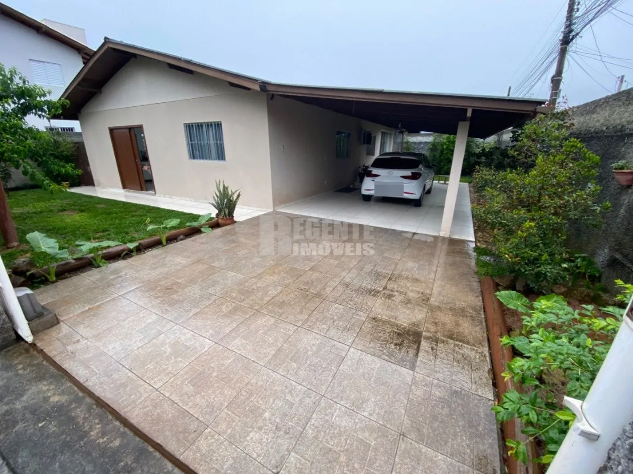 3-bedroom house with a garden — photo 8