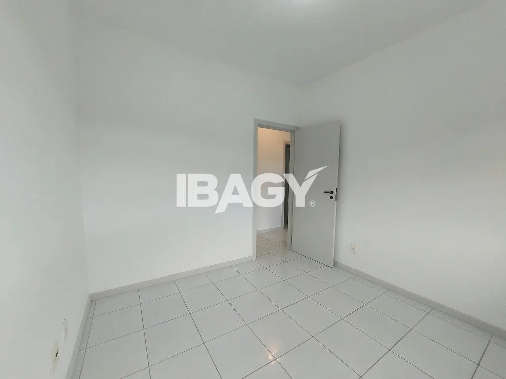 Mountain view in a 3-bedroom apartment, 90 m² — photo 22