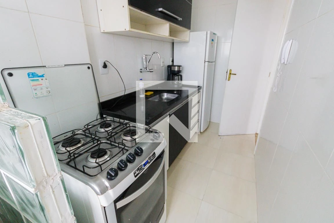 Furnished apartment with 2 bedrooms and a balcony — photo 2
