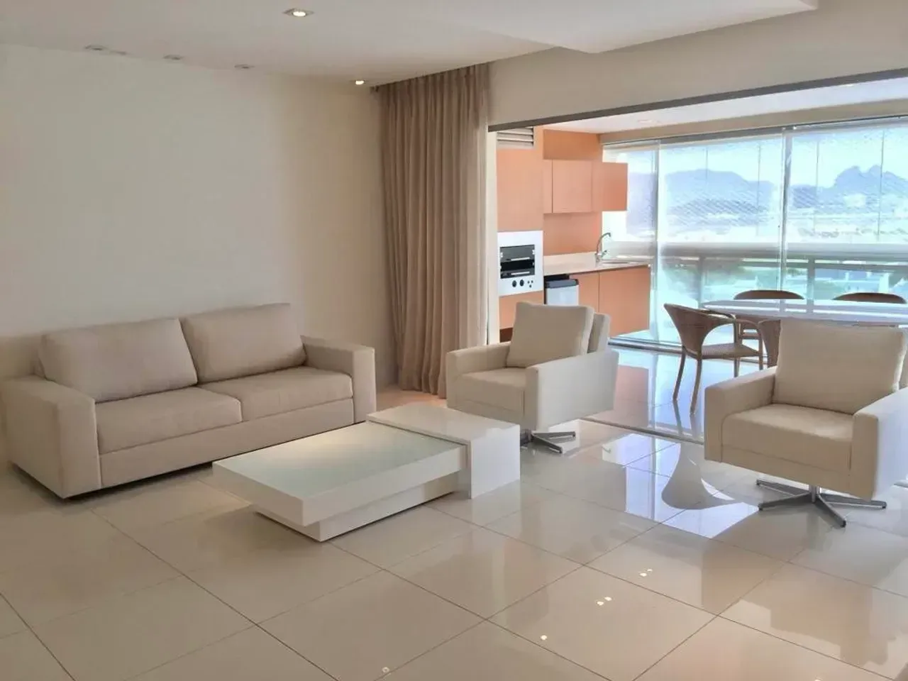 Furnished apartment with 4 bedrooms and integrated kitchen — photo 5