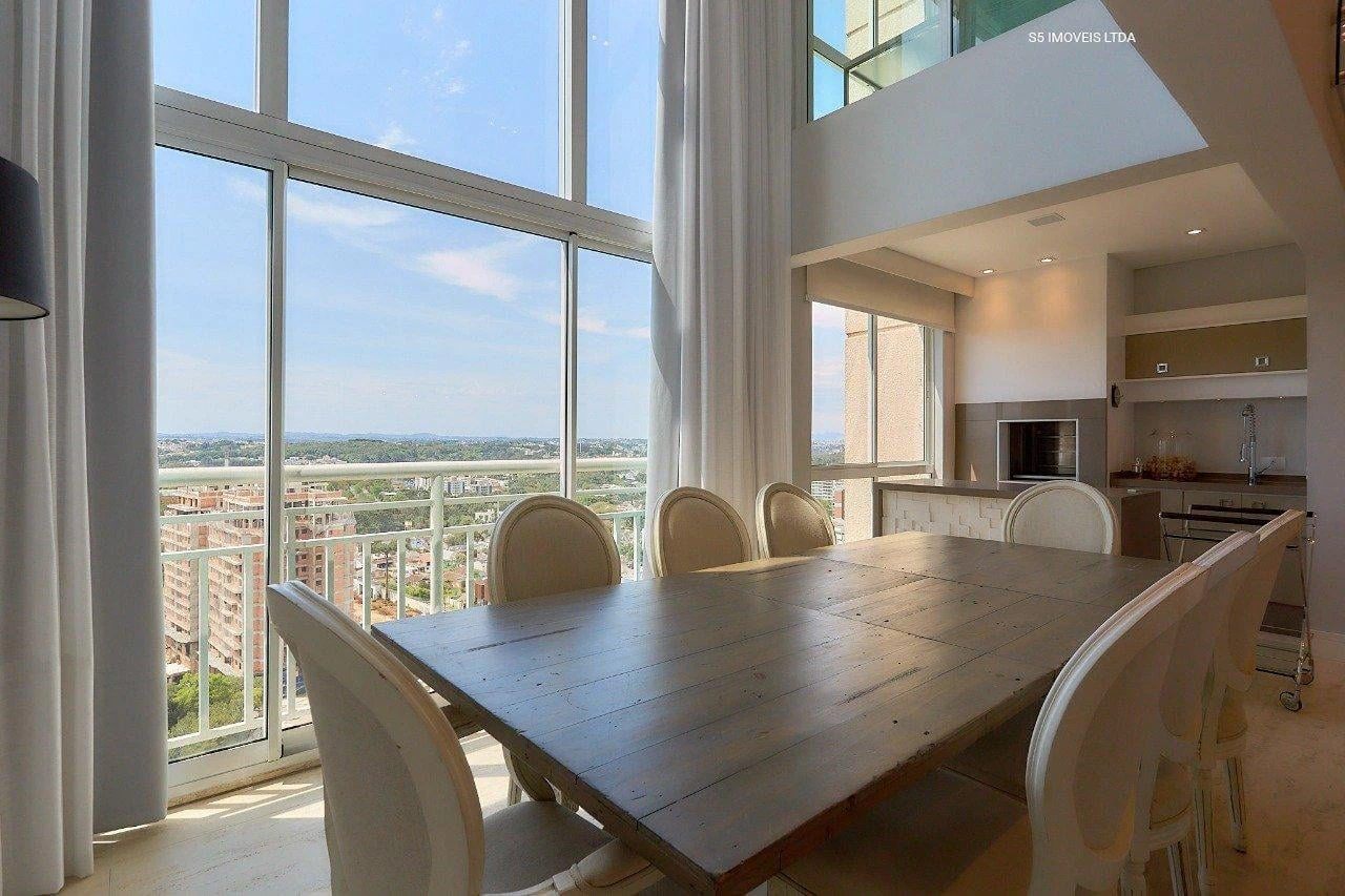 Departamento con ventanales de piso a techo en Curitiba — photo 20