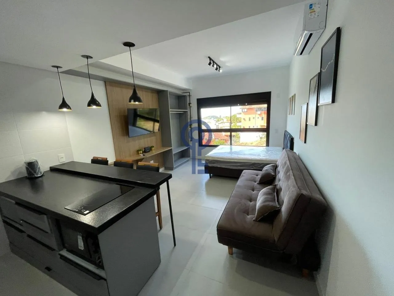 34 m² furnished studio with balcony and 1 parking spot