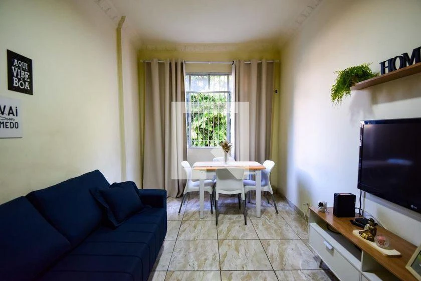 65 m² apartment with a washing machine and a bathtub — photo 24