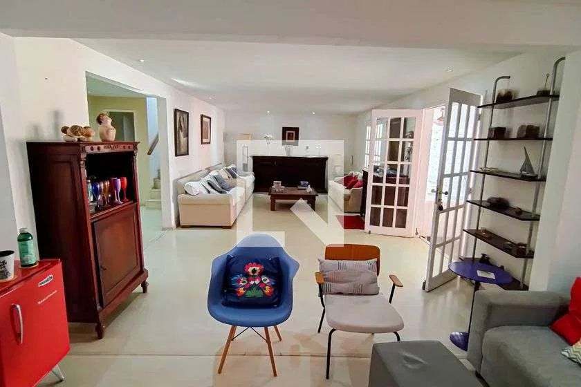 Rental house with 3 bedrooms and an open-plan kitchen — photo 45