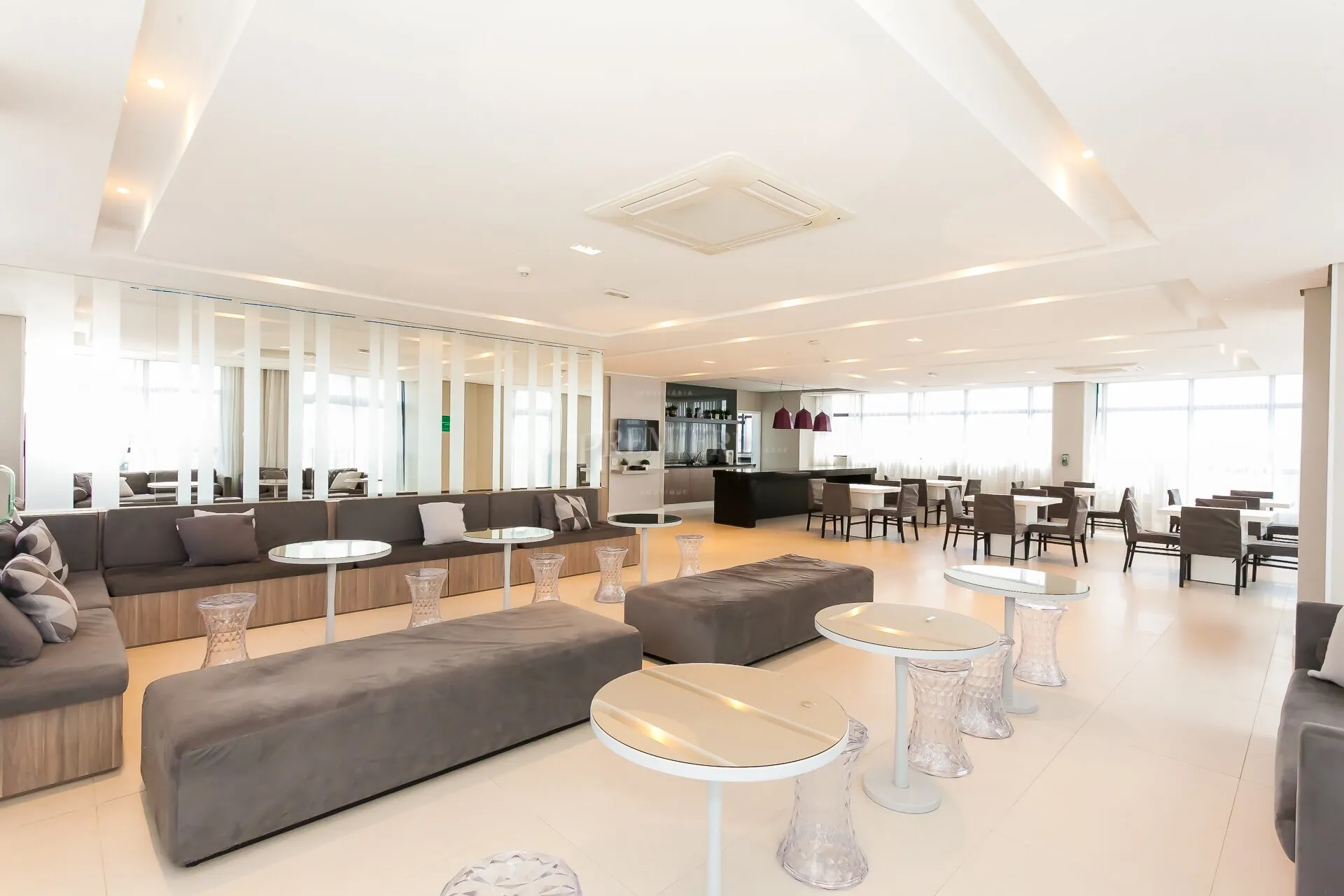 Furnished 85 m² apartment with 1-bedroom suite — photo 26