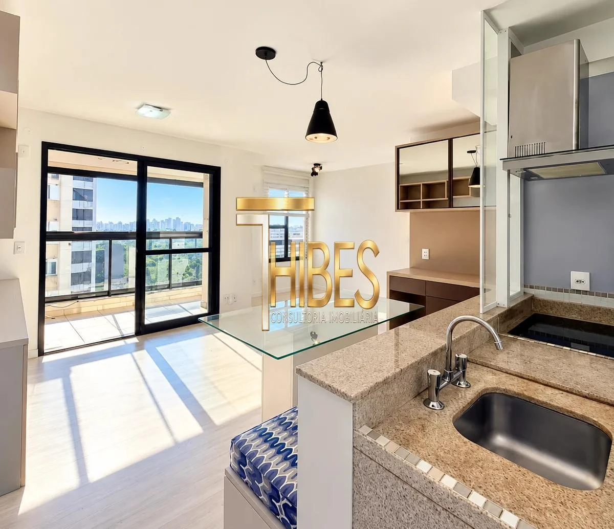 Apartamento, 110 m², com janelas do piso ao teto — photo 11