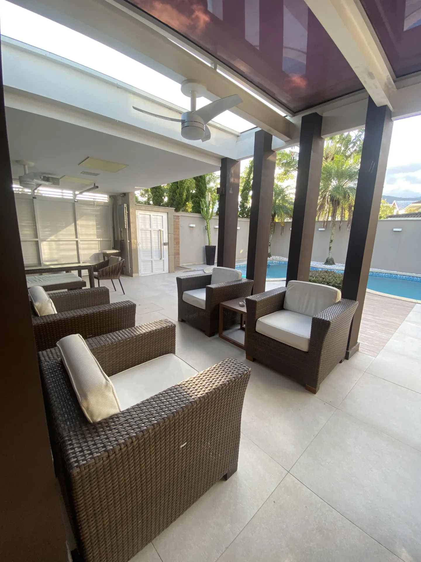 Casa de condomínio com 5 quartos e 500 m² — photo 3