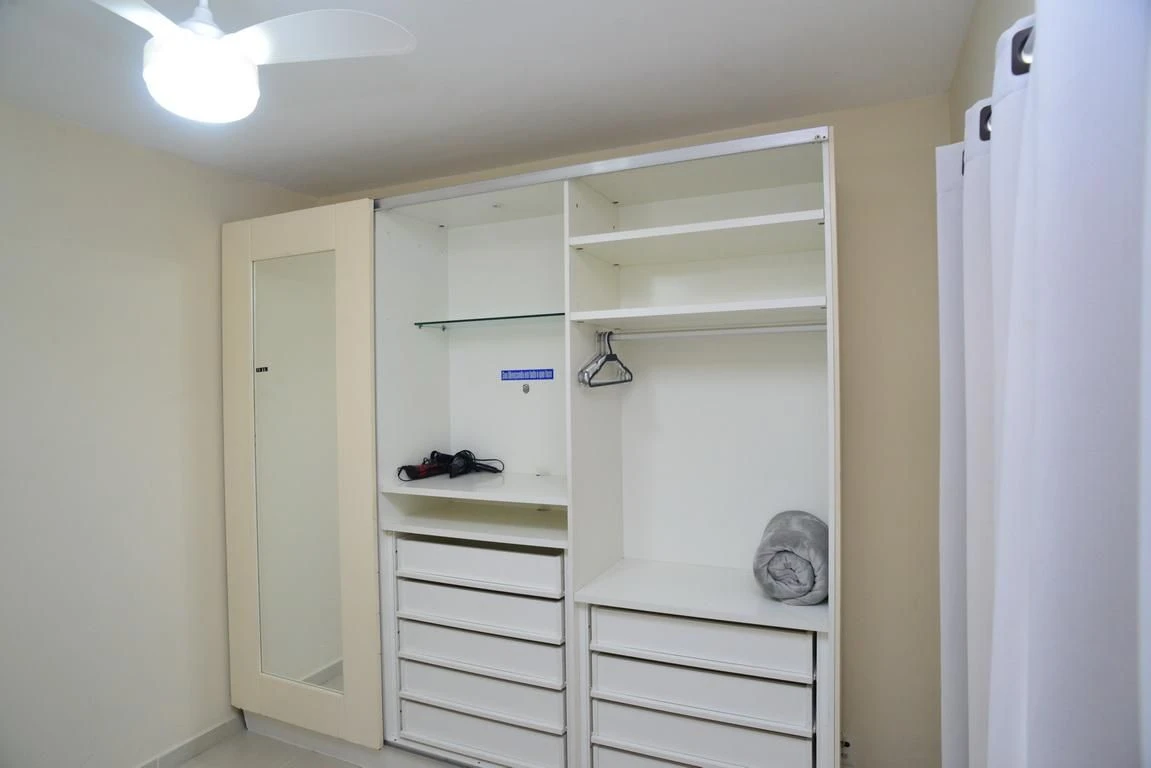 5-bedroom house with a washing machine — photo 32