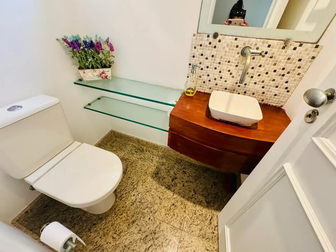 Apartamento mobiliado com 3 quartos e 3 banheiros — photo 24