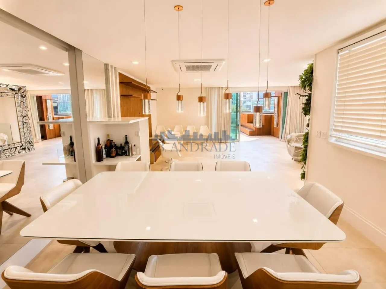 Furnished apartment with 4 bedrooms, 3 bathrooms and a balcony — photo 6