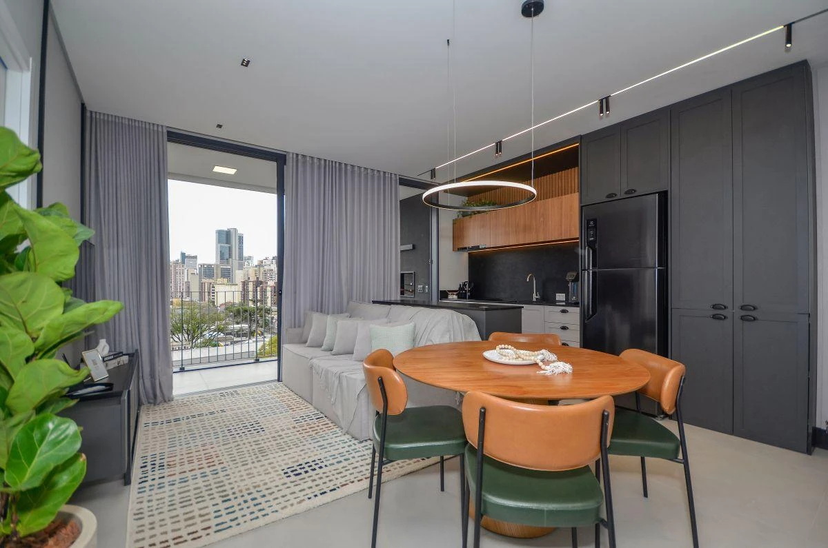 Furnished 1-bedroom apartment with balcony and grill — photo 20