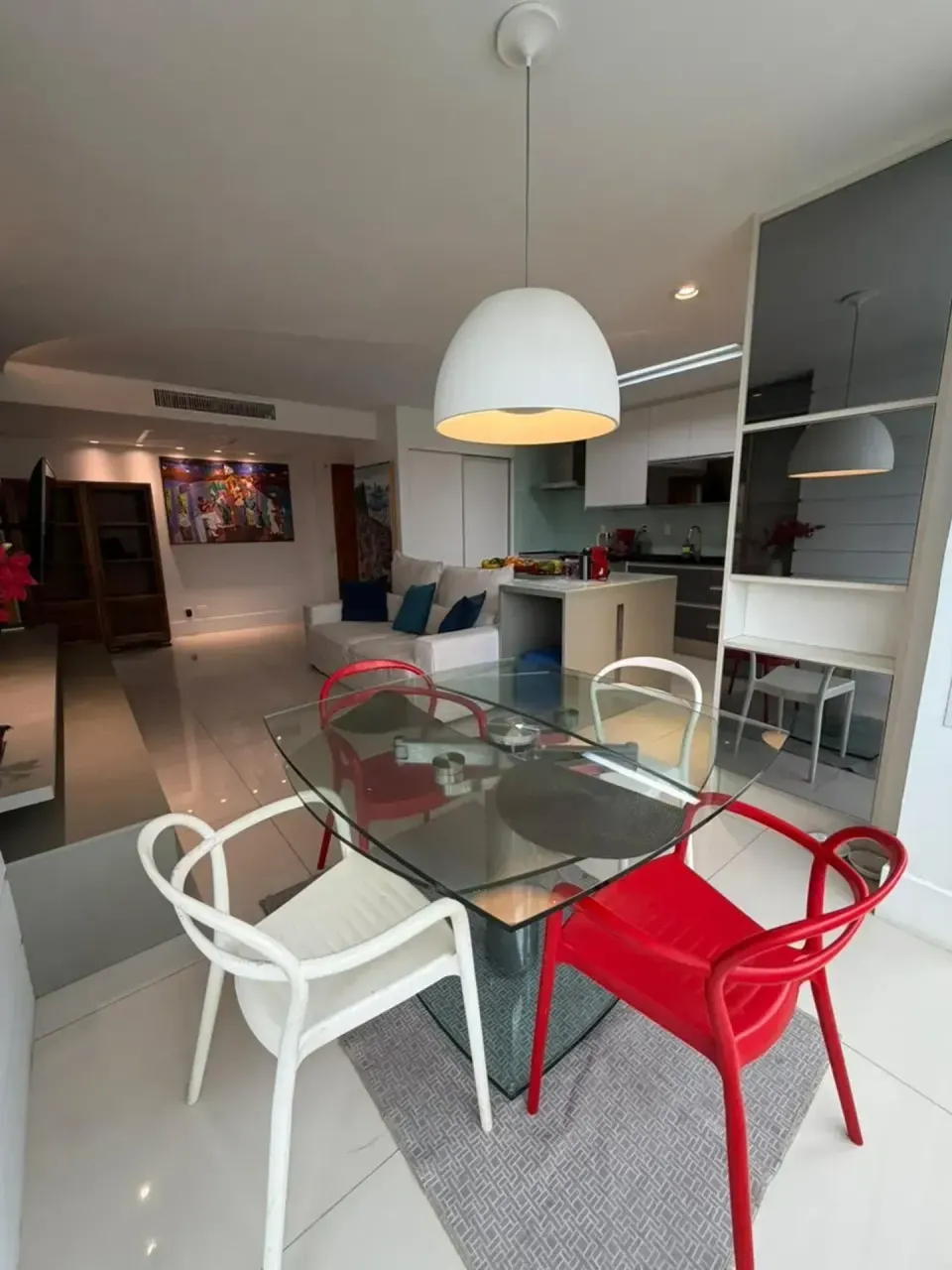Furnished 2-bedroom apartment with open-plan kitchen — photo 10