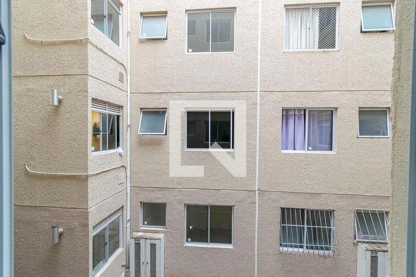 2-bedroom apartment in a building with a gym — photo 4