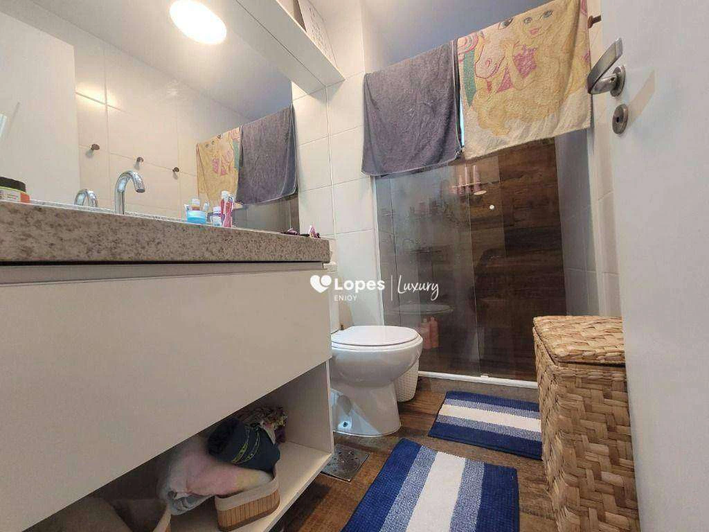 Furnished 2-bedroom apartment with a private BBQ — photo 2