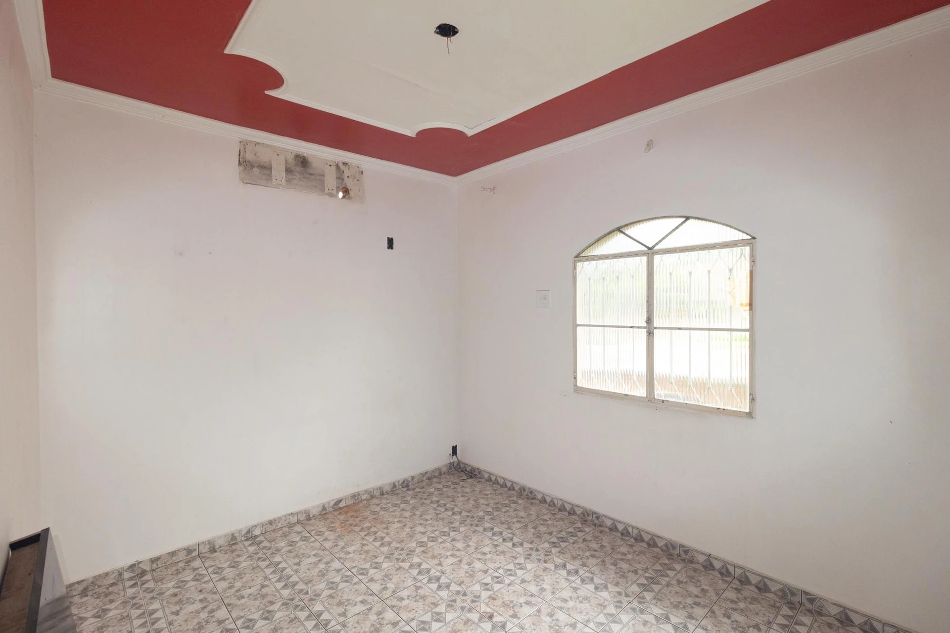 360 m² house with a home office and a garden — photo 42