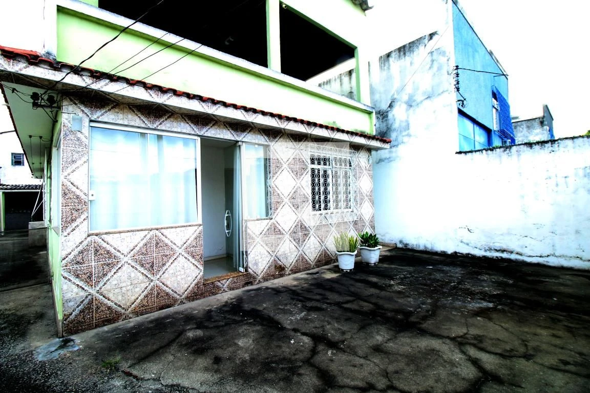 Unfurnished house for rent with 4 bedrooms and private garden — photo 4