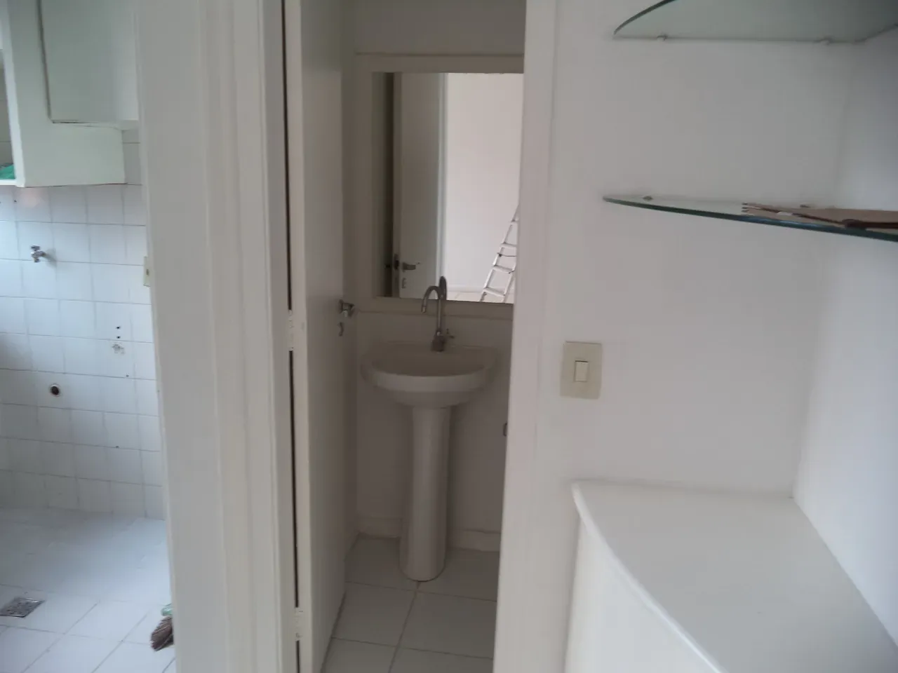 Apartment with 2 bedrooms, 2 bathrooms and a terrace — photo 26