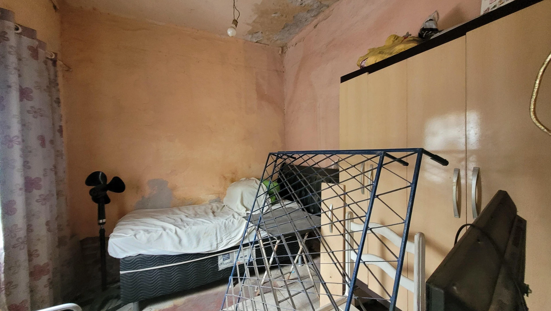 Немеблированный дом: 2 спальни и 1 ванная, нужен ремонт — photo 18
