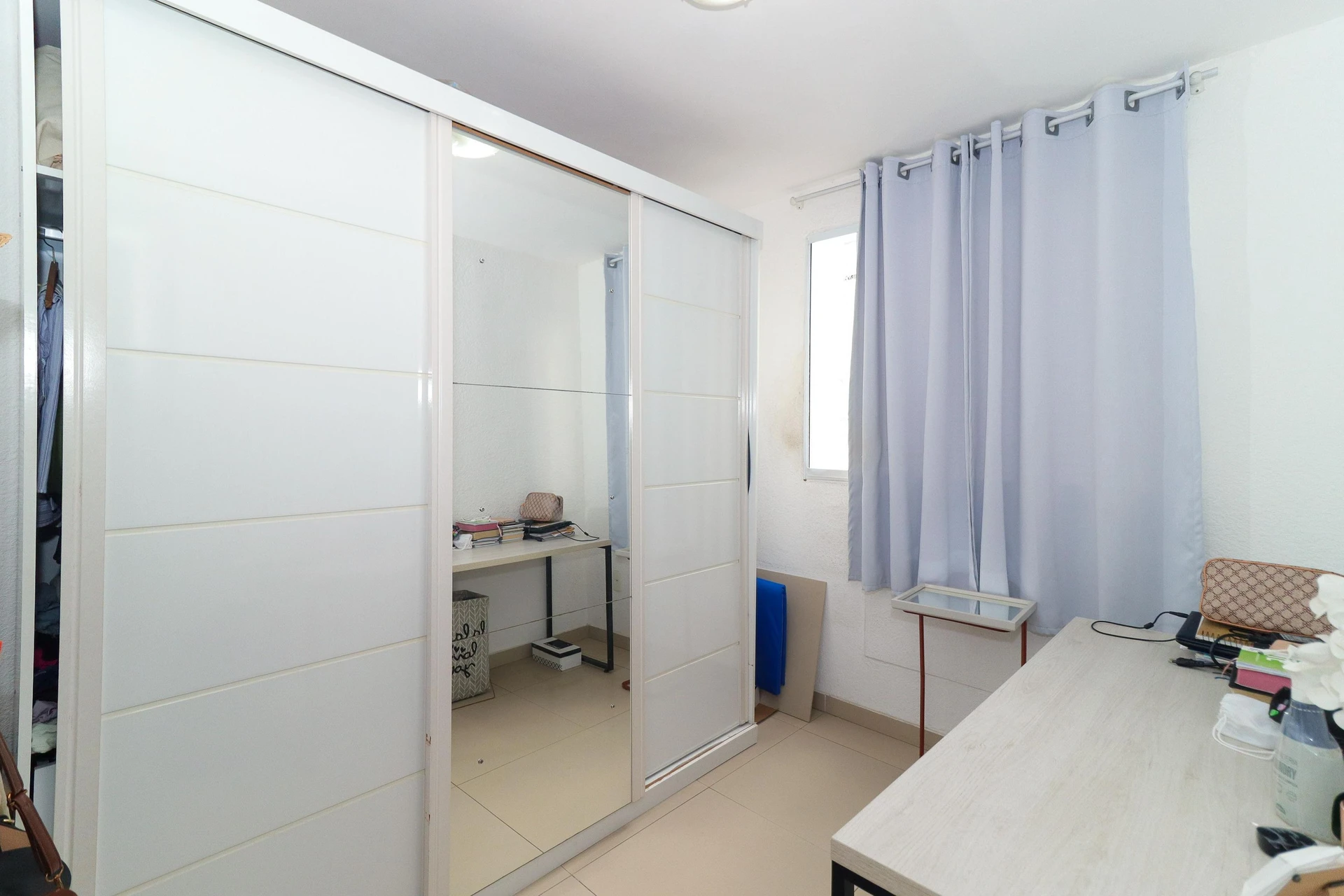 Furnished 2-bedroom apartment with 1 bathroom — photo 6