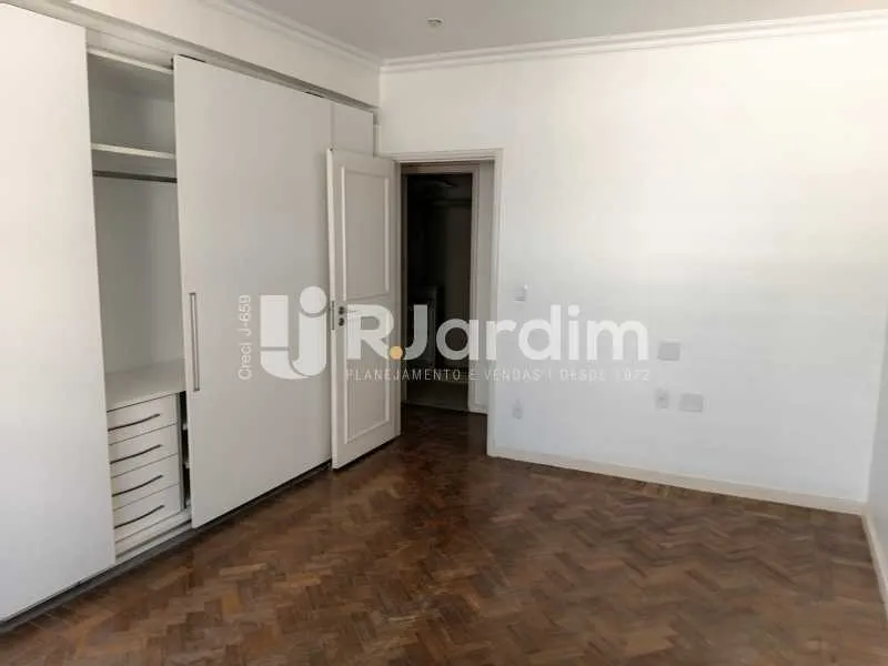 3-bedroom apartment with 130 m² and 3 bathrooms — photo 19