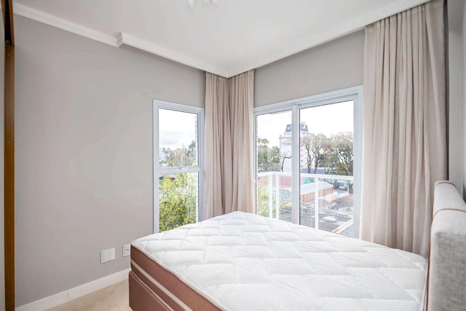 Furnished 2-bedroom apartment with 1 parking space — photo 25